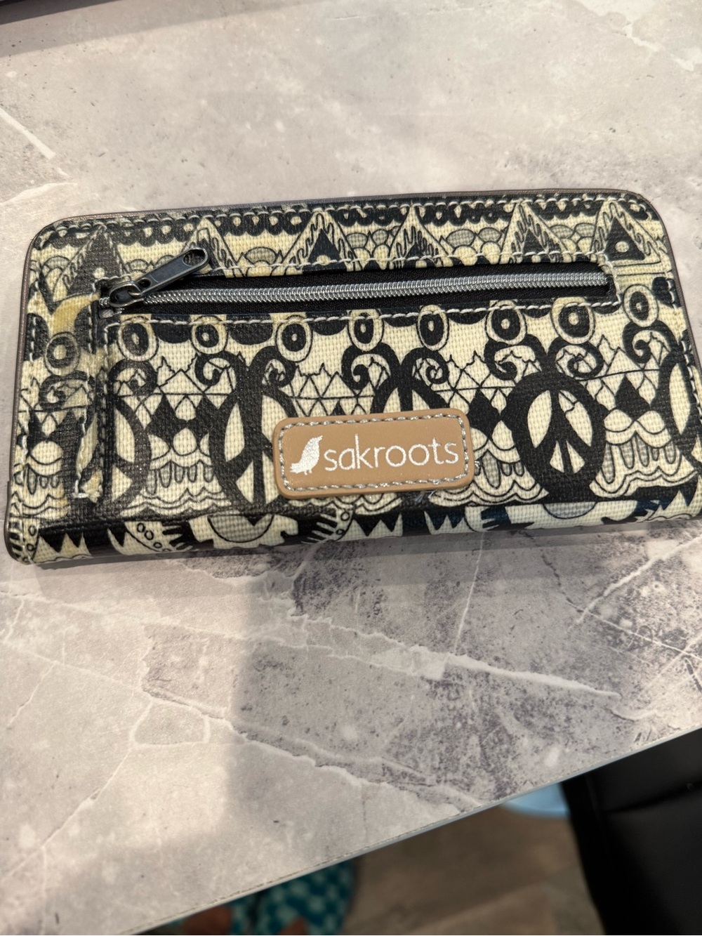 Sakroots slim Black & Cream Graphic Zip Pouch wallet with Logo elephant patch